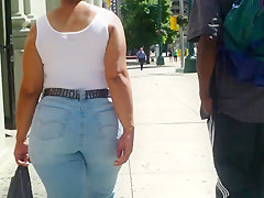 Mature phat ass booty tight jeans